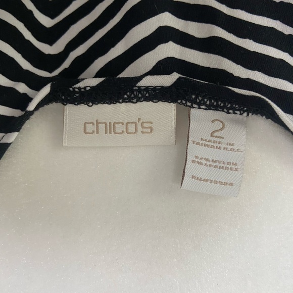 Chicos women's 2 (Large) stretch geometric stripe zig zag sleeveless top EUC - Picture 5 of 5